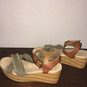 •Women’s Maurice’s wedges•
